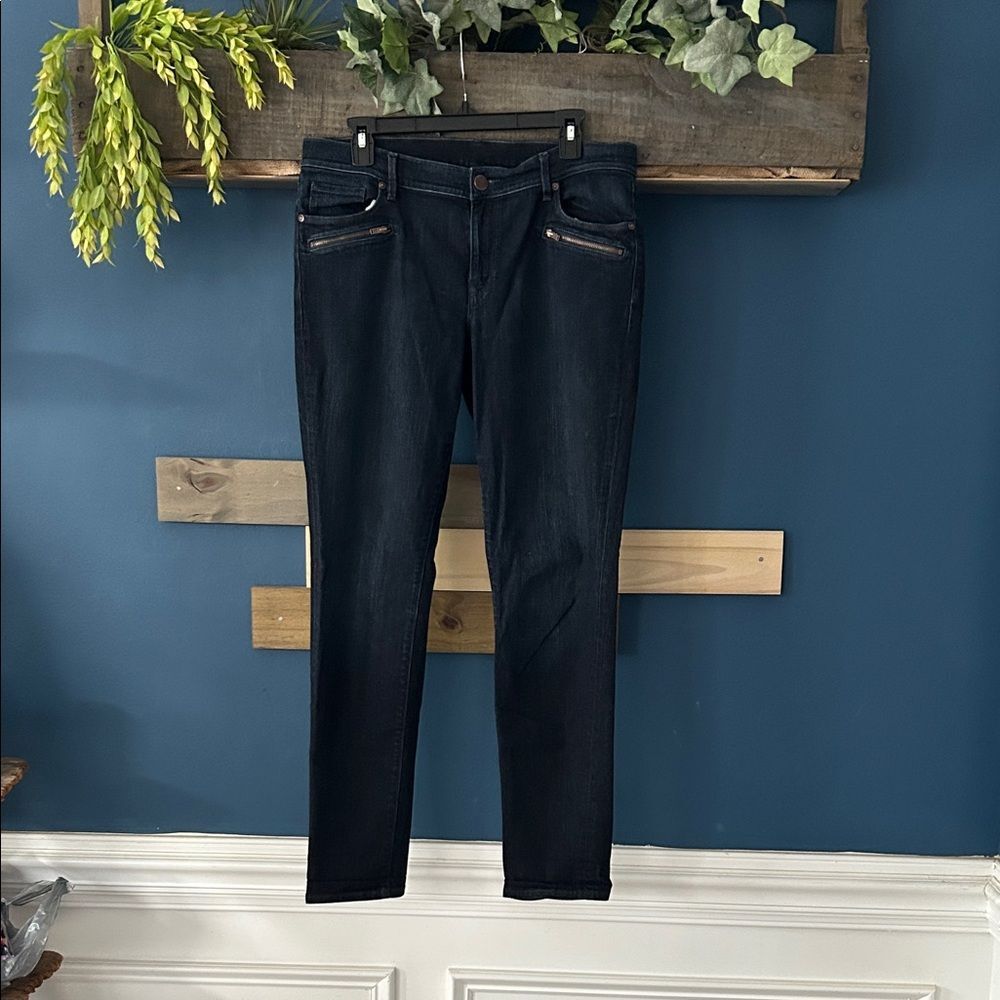 LOFT Ann Taylor Jeans Dark Wash Stretch w/zipper accents. Sz 14 EUC